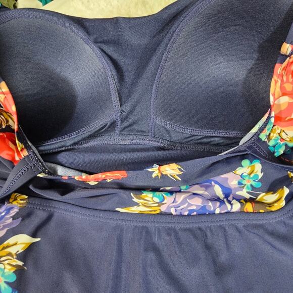 Byron Blue Australia One-Piece Skirted Swimsuit Navy with Flowers Size 16 - Picture 8 of 10
